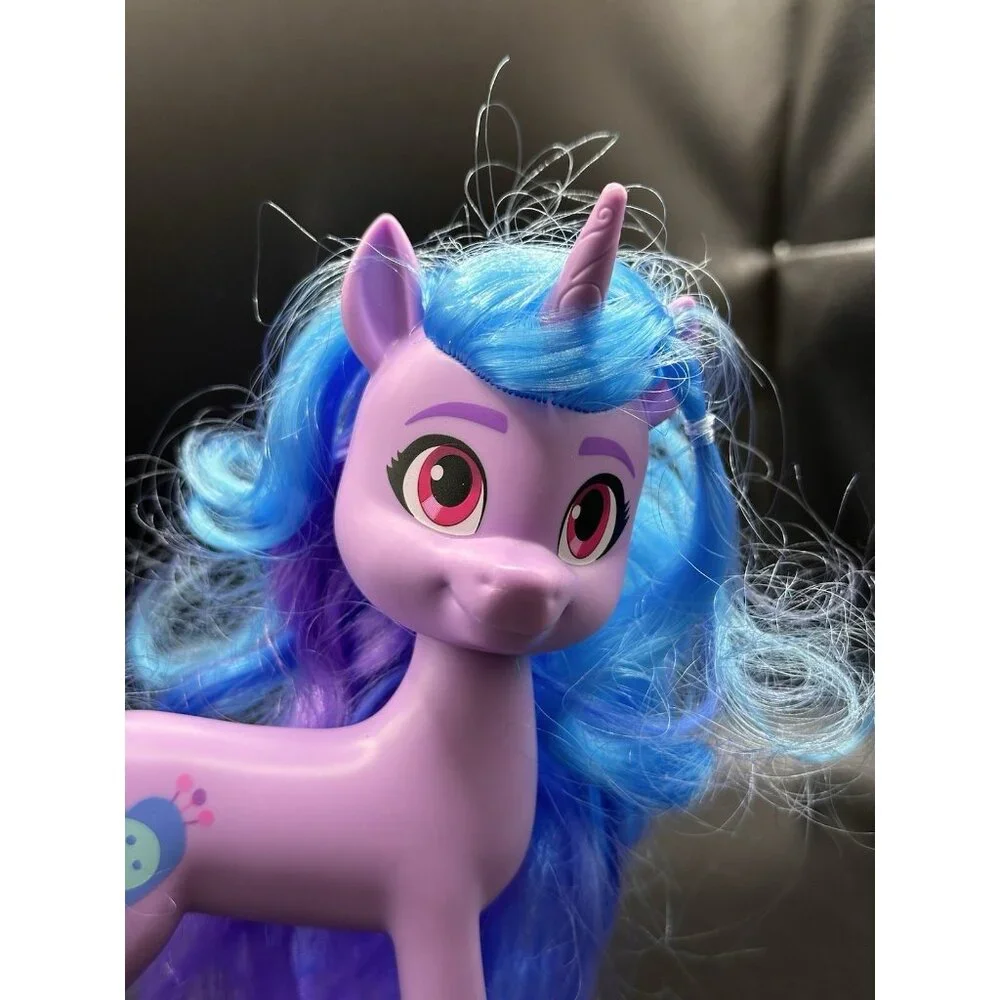 My Little Pony Movie G5 Figure Izzy Moonbow Unicorn Shining Adventures Hasbro 6”
